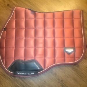 LeMieux Loire Classic Satin Close Contact Square English Saddle Pad- Orchid 65.0
